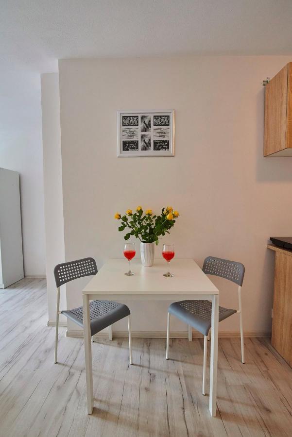 Regem Apartments Plonska Warsaw Exterior photo